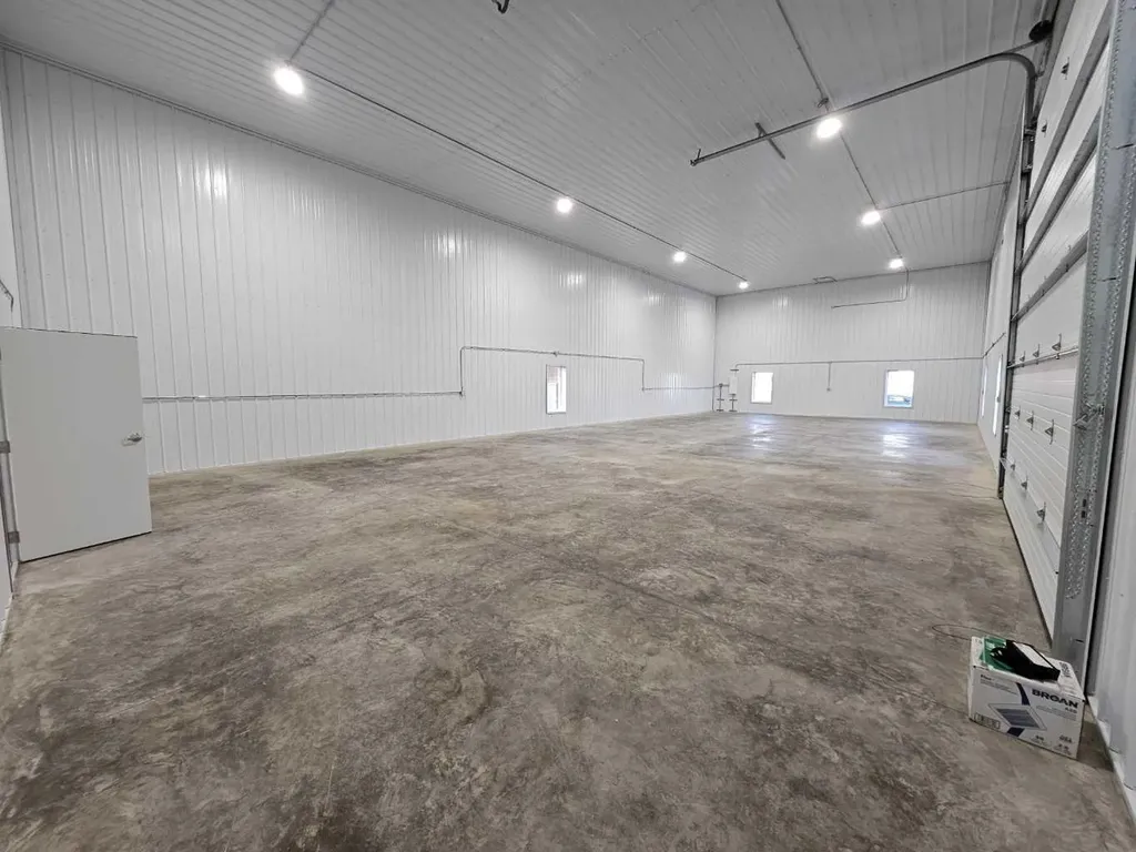 438 1 Avenue Bassano AB T0J 0B0