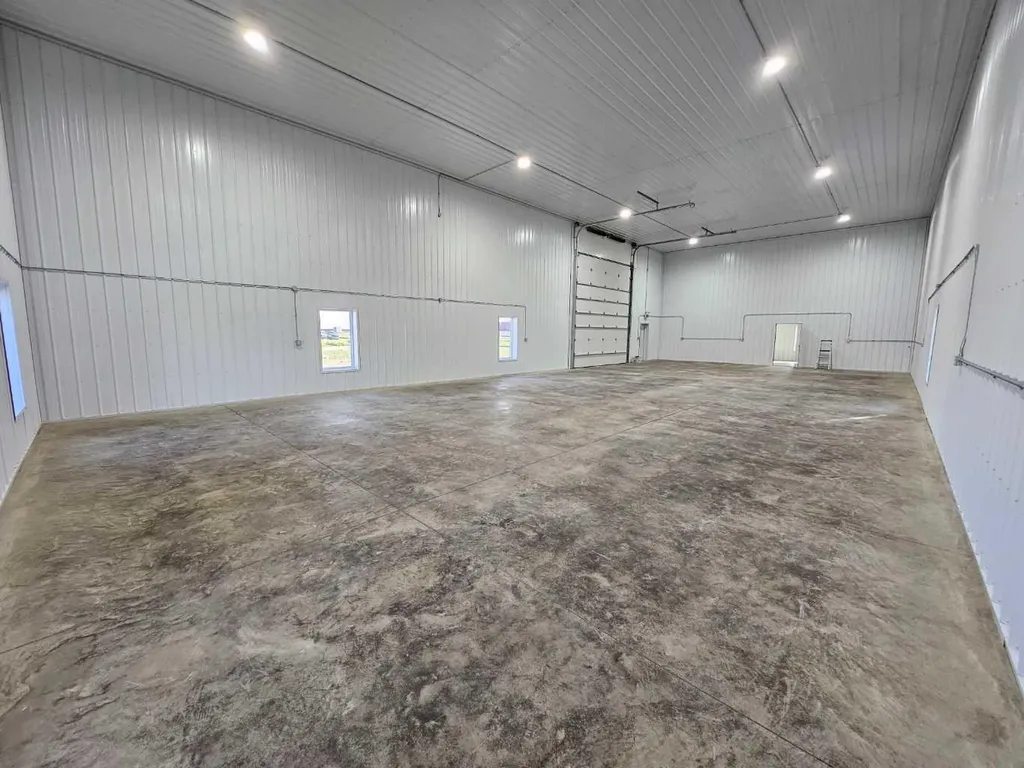 438 1 Avenue Bassano AB T0J 0B0