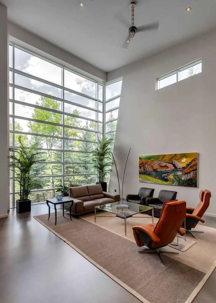 25 Posthill Drive SW Calgary AB T3H 0A8