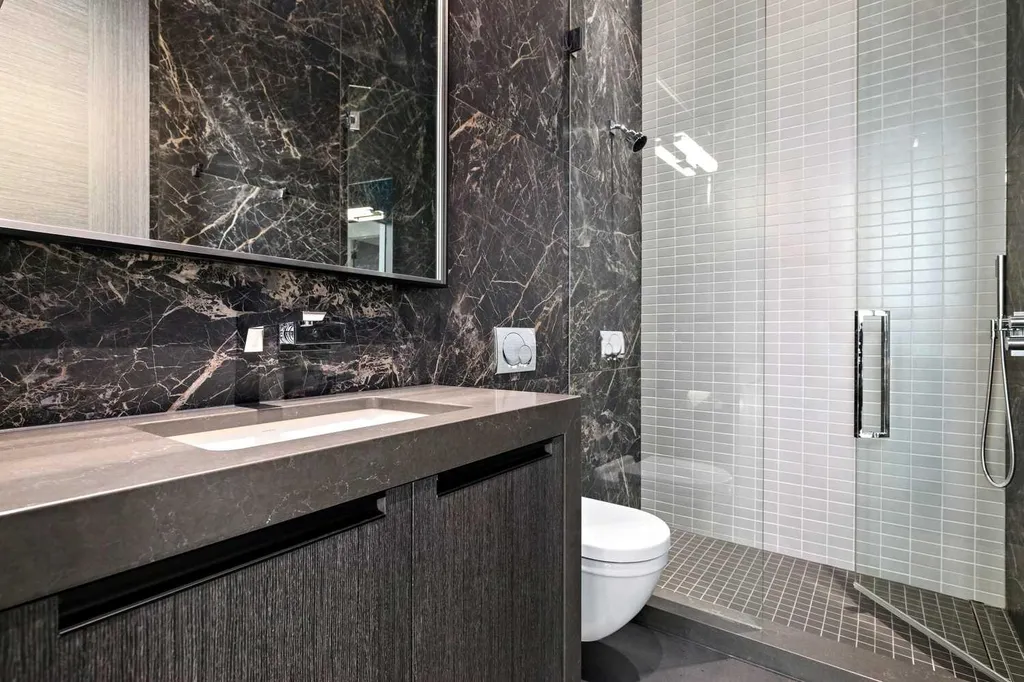 25 Posthill Drive SW Calgary AB T3H 0A8