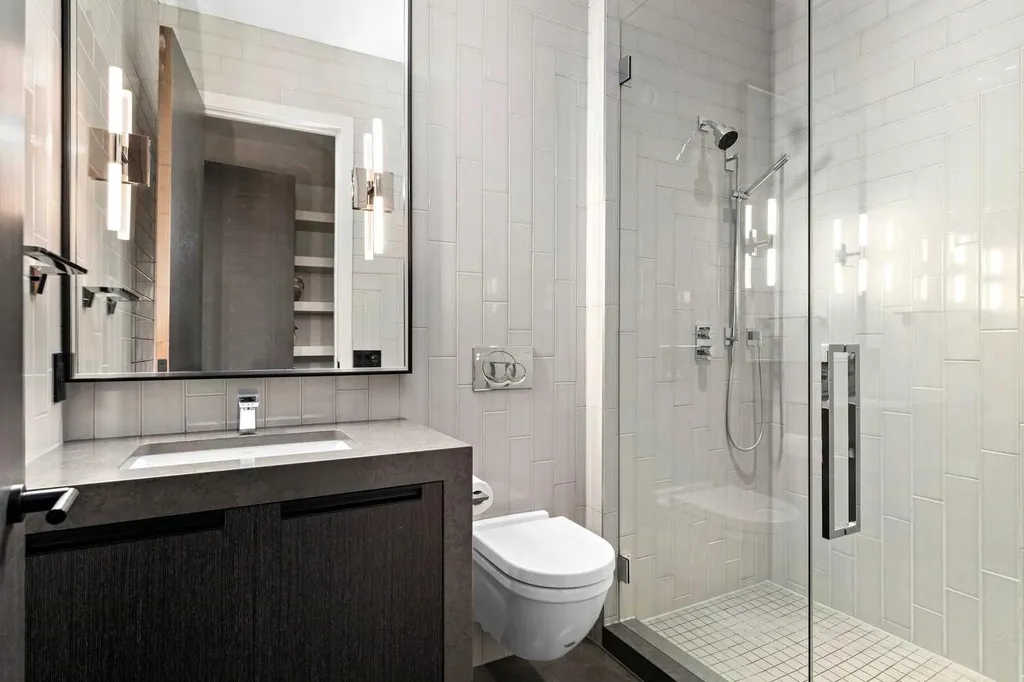 25 Posthill Drive SW Calgary AB T3H 0A8