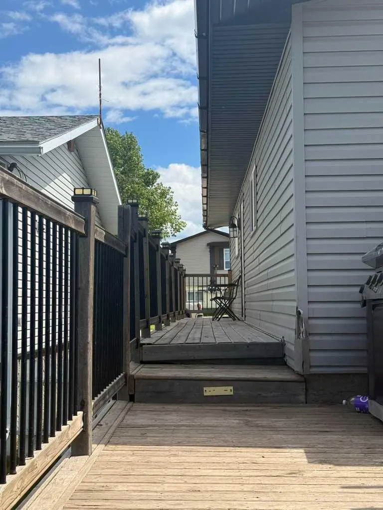 4816 51 Street Valleyview AB T0H 3N0