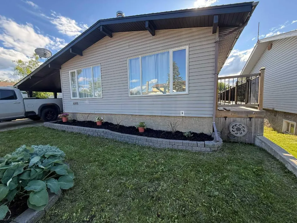 4816 51 Street Valleyview AB T0H 3N0