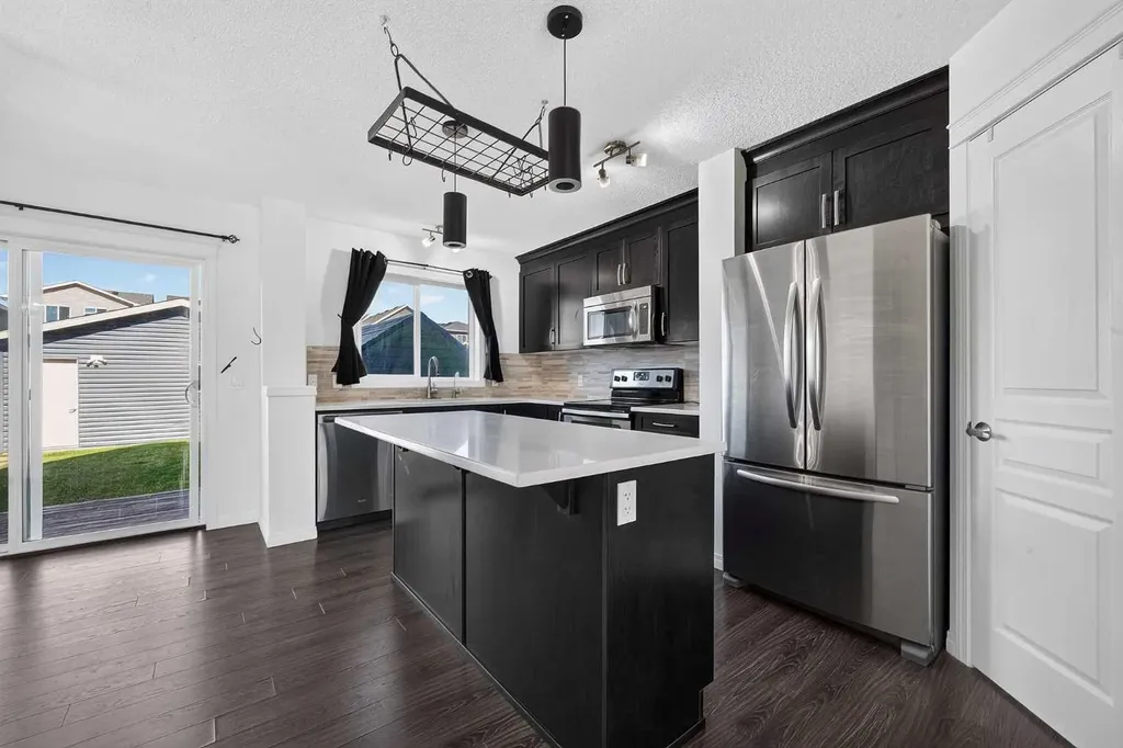 330 Auburn Meadows Boulevard SE Calgary AB T3M 2E5
