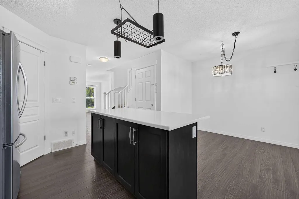 330 Auburn Meadows Boulevard SE Calgary AB T3M 2E5