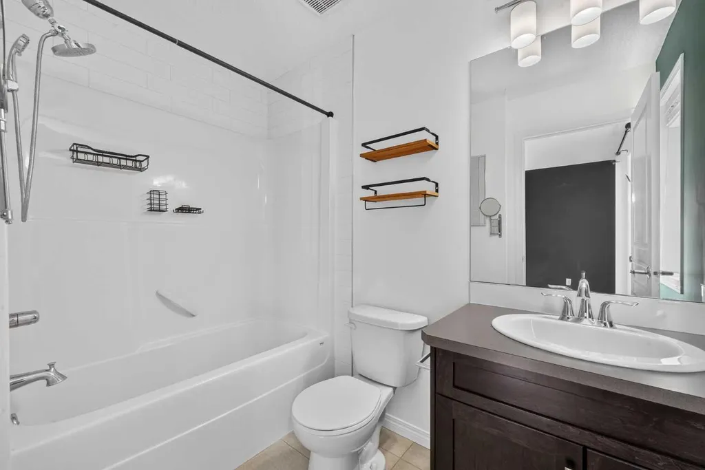 330 Auburn Meadows Boulevard SE Calgary AB T3M 2E5