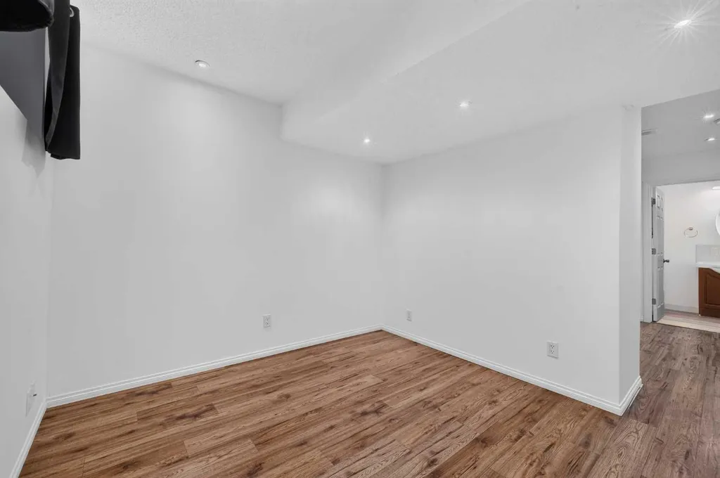 330 Auburn Meadows Boulevard SE Calgary AB T3M 2E5