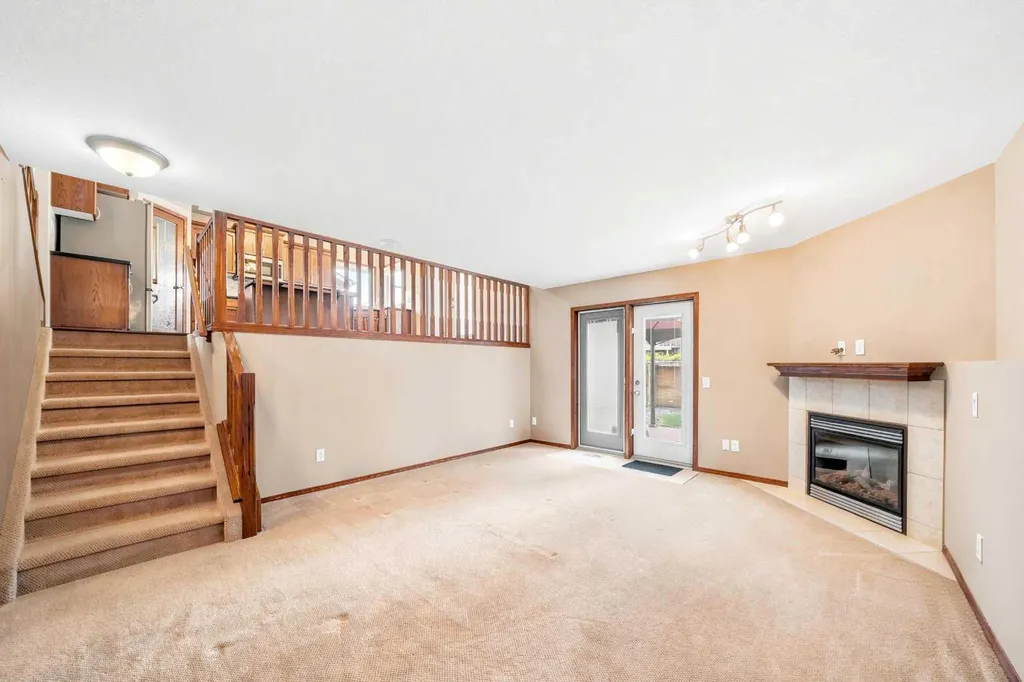 101 Oldring Crescent Red Deer AB T4P 0B9