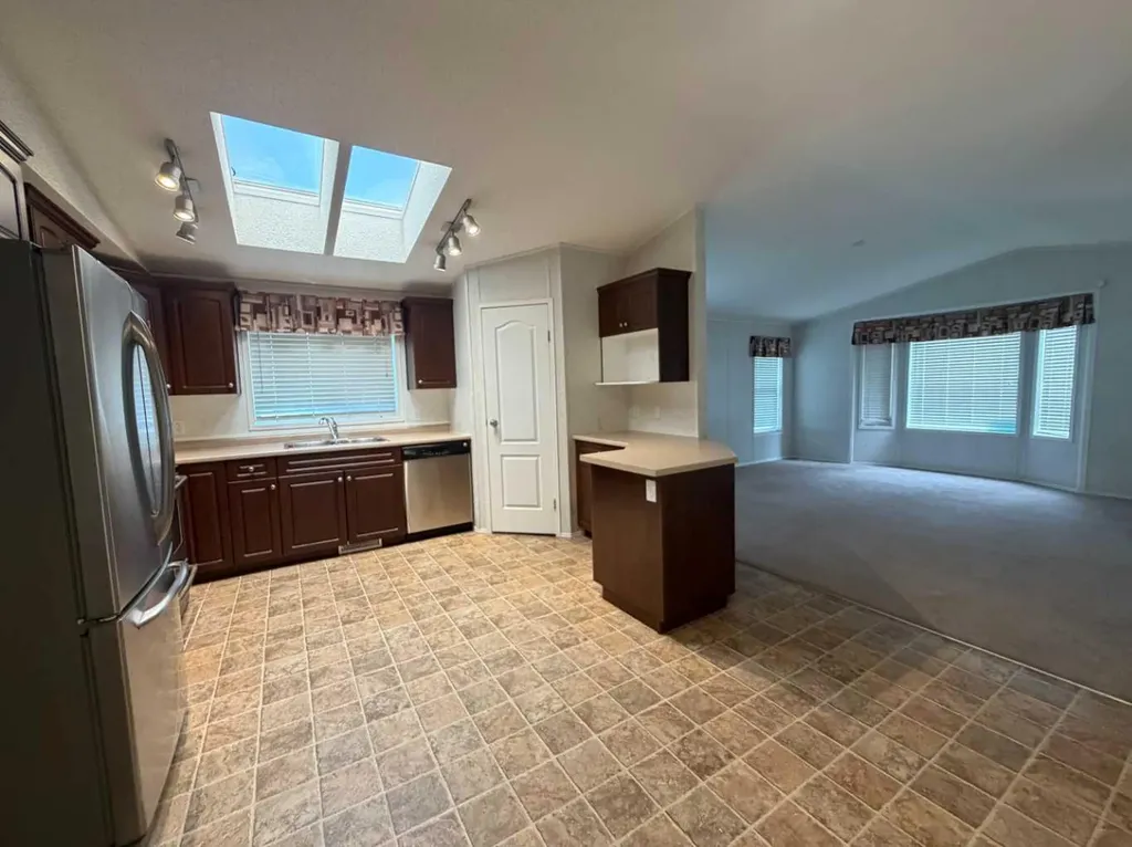2 6205 54 Street Ponoka AB T4J 1M5