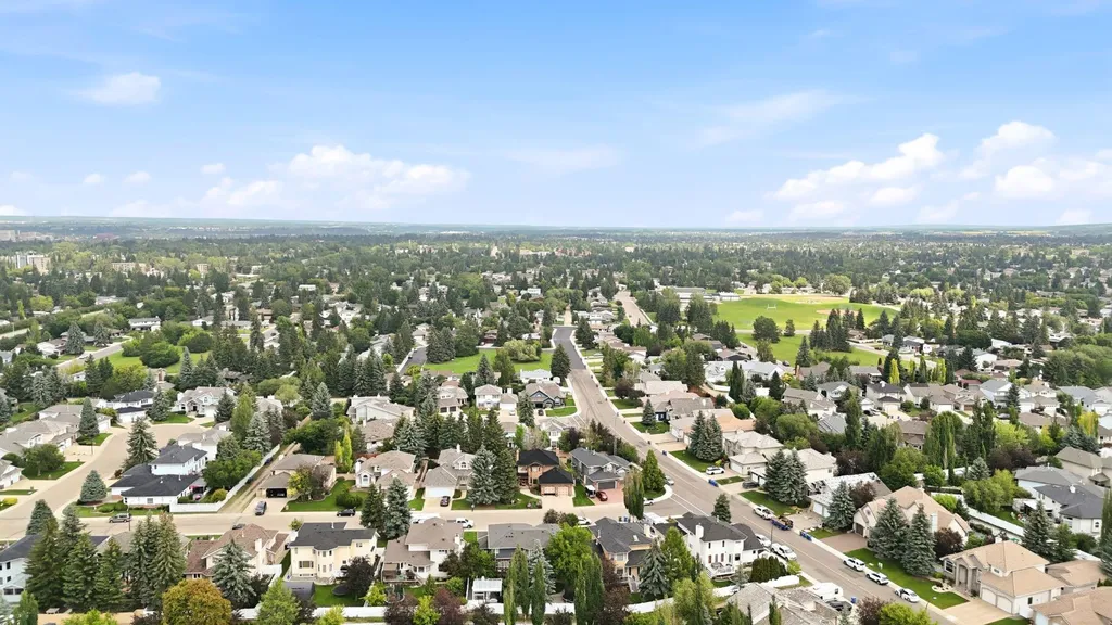 11 Alton Street Red Deer AB T4R 2H1