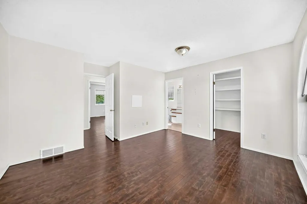 5 23 Avenue Close Bowden AB T0M 0K0