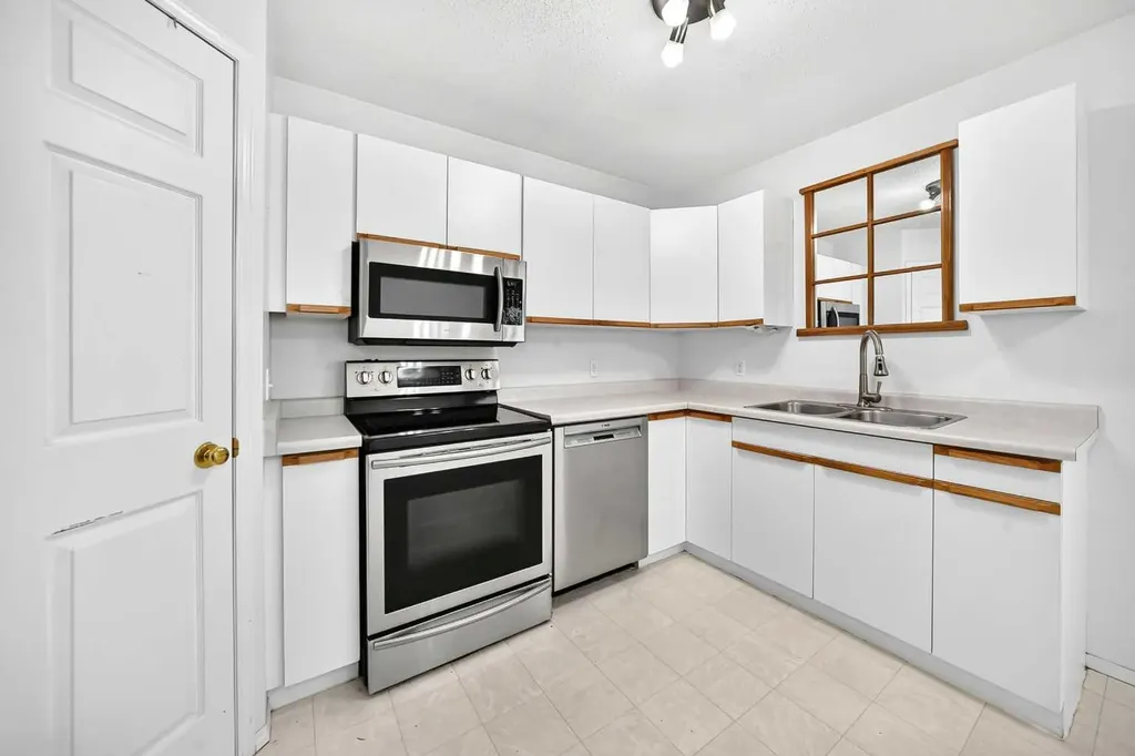 5 23 Avenue Close Bowden AB T0M 0K0