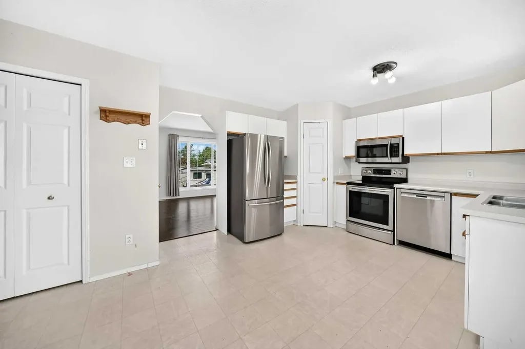 5 23 Avenue Close Bowden AB T0M 0K0