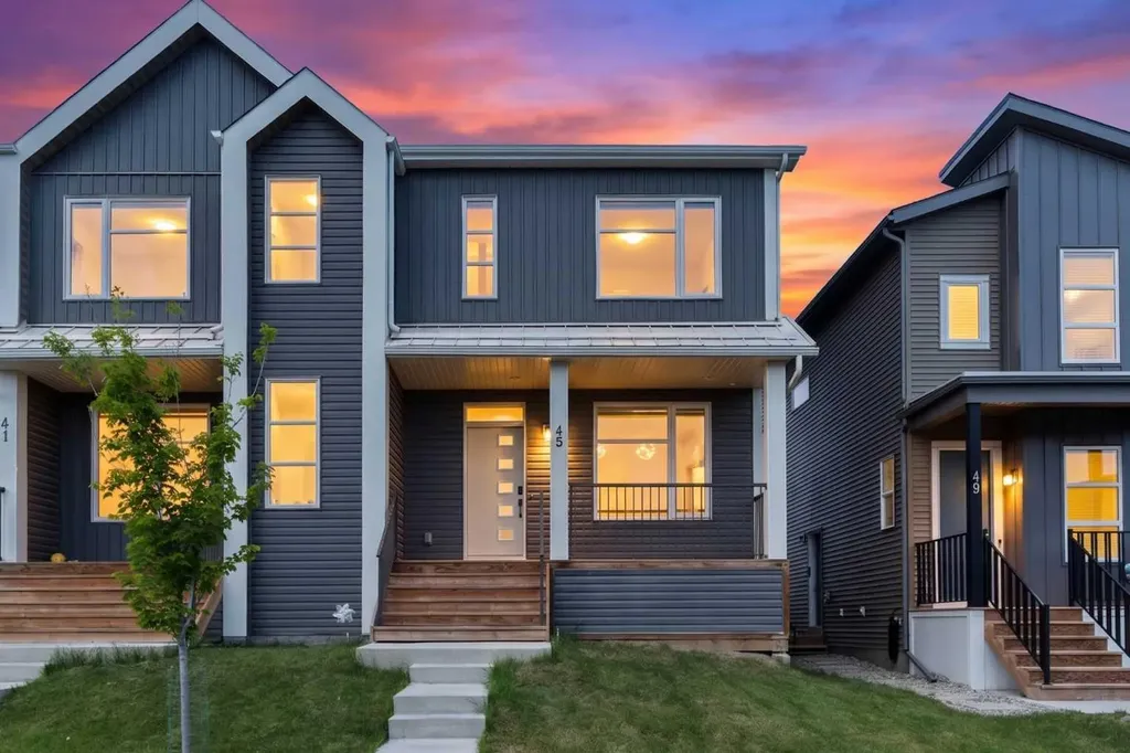 45 Herron Mews NE Calgary AB T3P 1Y1