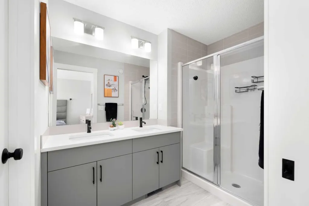 45 Herron Mews NE Calgary AB T3P 1Y1