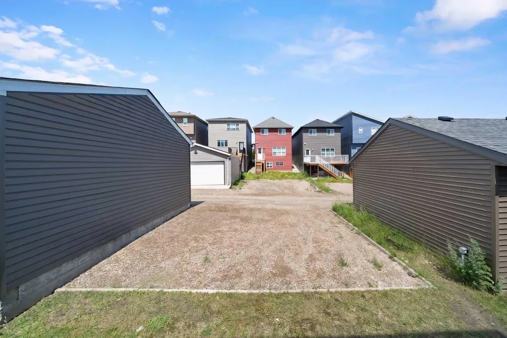 45 Herron Mews NE Calgary AB T3P 1Y1
