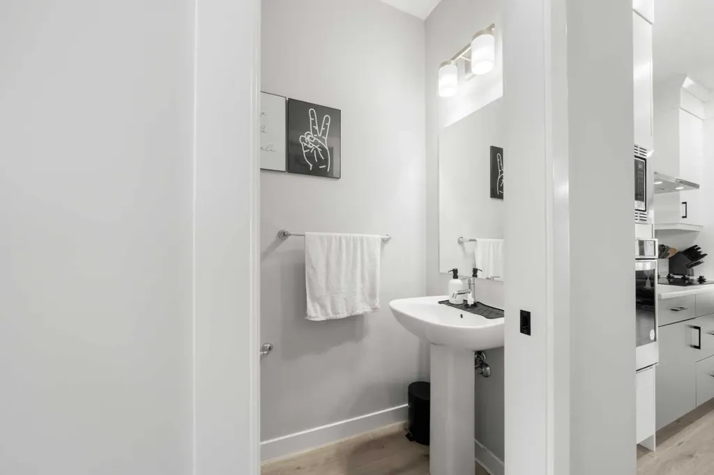45 Herron Mews NE Calgary AB T3P 1Y1