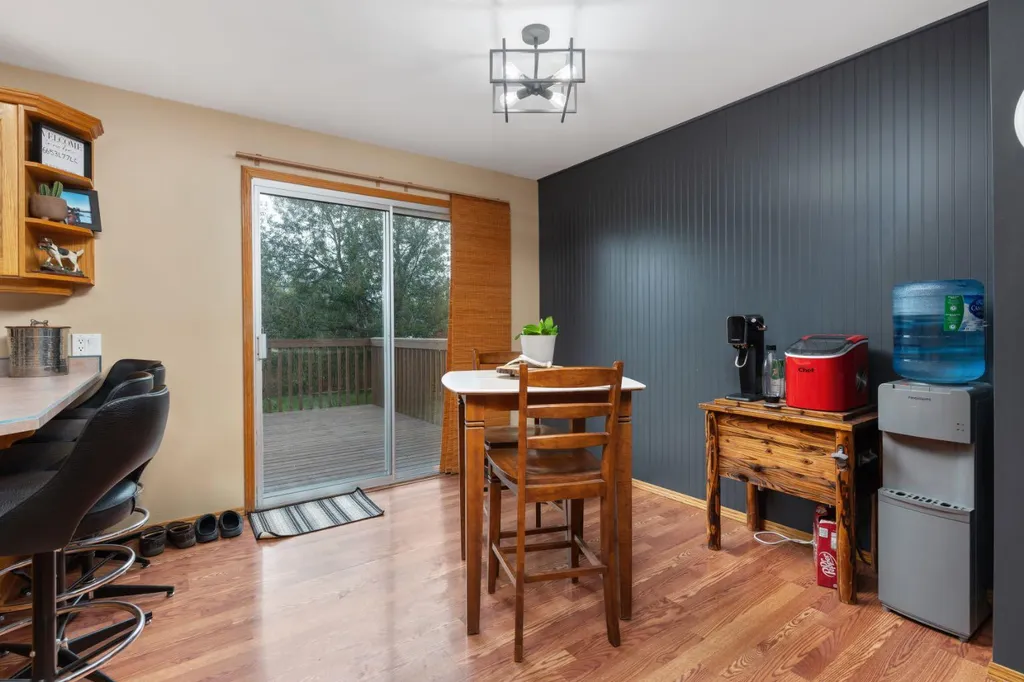 5110 49 Street Daysland AB T0B 1A0