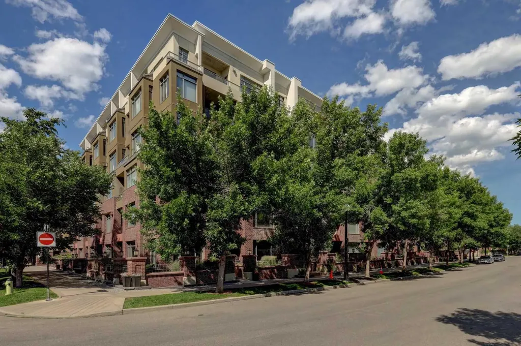950 Centre Avenue NE Calgary AB T2E0P3