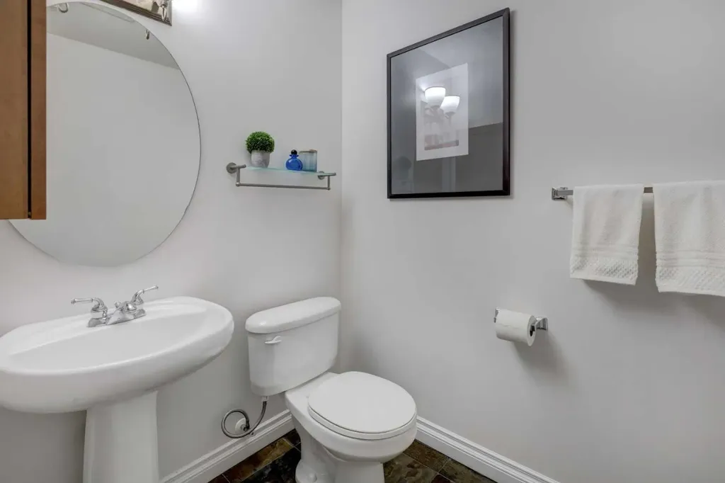 950 Centre Avenue NE Calgary AB T2E0P3