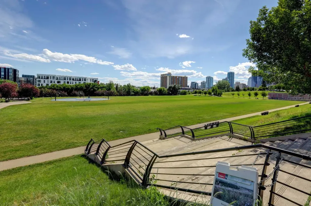 950 Centre Avenue NE Calgary AB T2E0P3