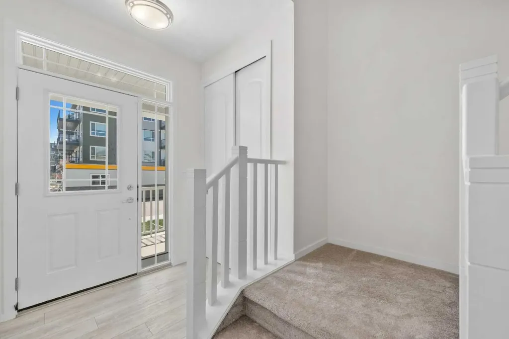 40 Carringham Gate NW Calgary AB T3P 1W1