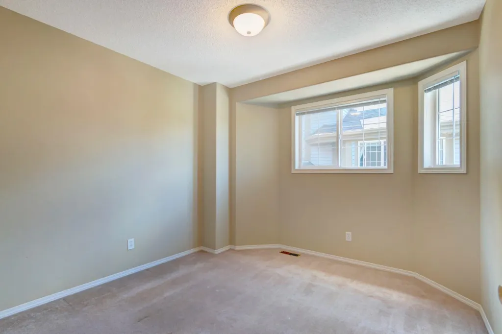 823 Wilson Way Canmore AB T1W 2Y8