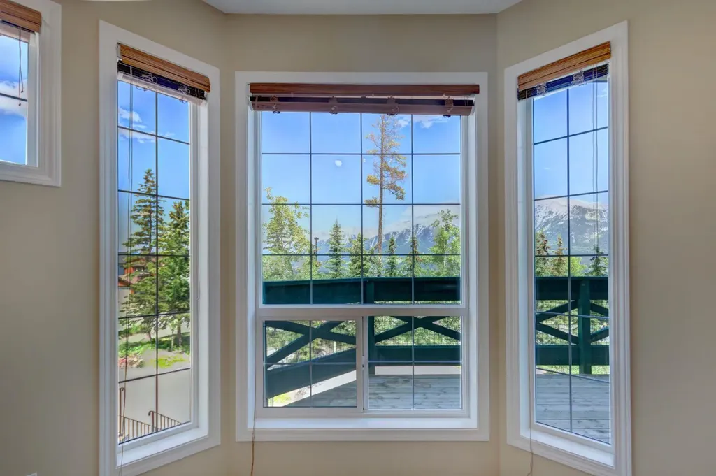 823 Wilson Way Canmore AB T1W 2Y8