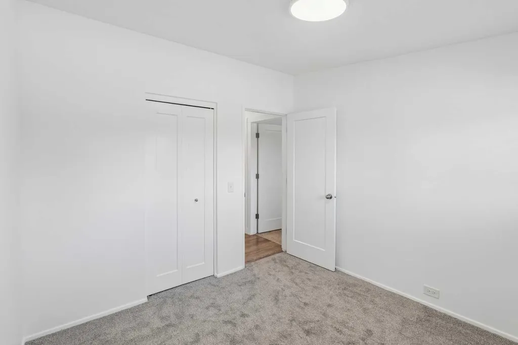 916 Mayland Drive NE Calgary AB T2E 6C4