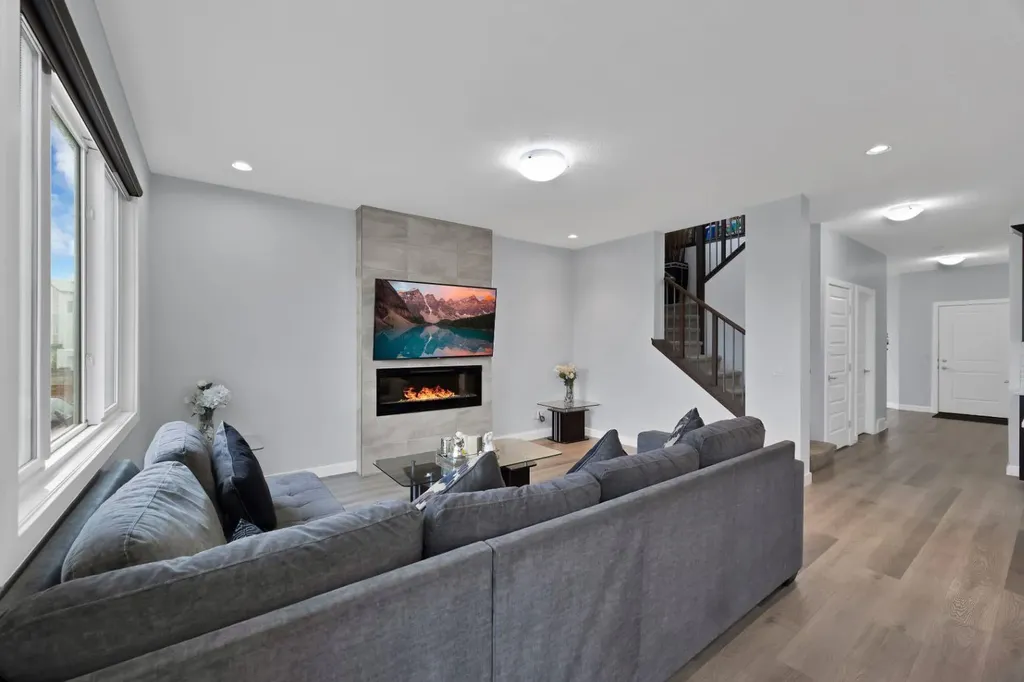 76 Red Embers Square NE Calgary AB T3N 0X8