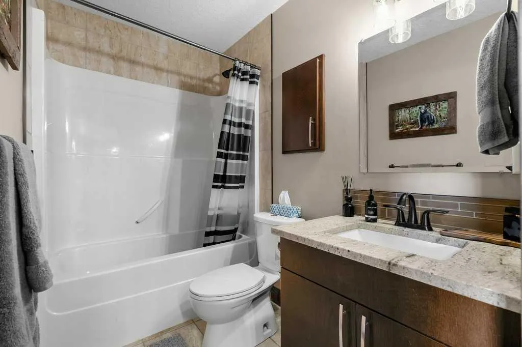 224 Cottageclub Crescent Rural Rocky View County AB T4C 1B1