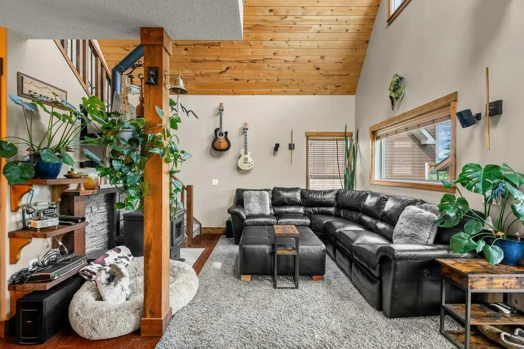 224 Cottageclub Crescent Rural Rocky View County AB T4C 1B1