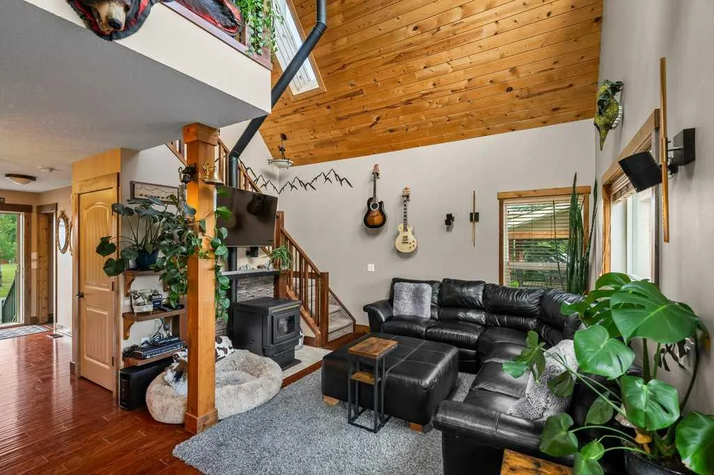 224 Cottageclub Crescent Rural Rocky View County AB T4C 1B1