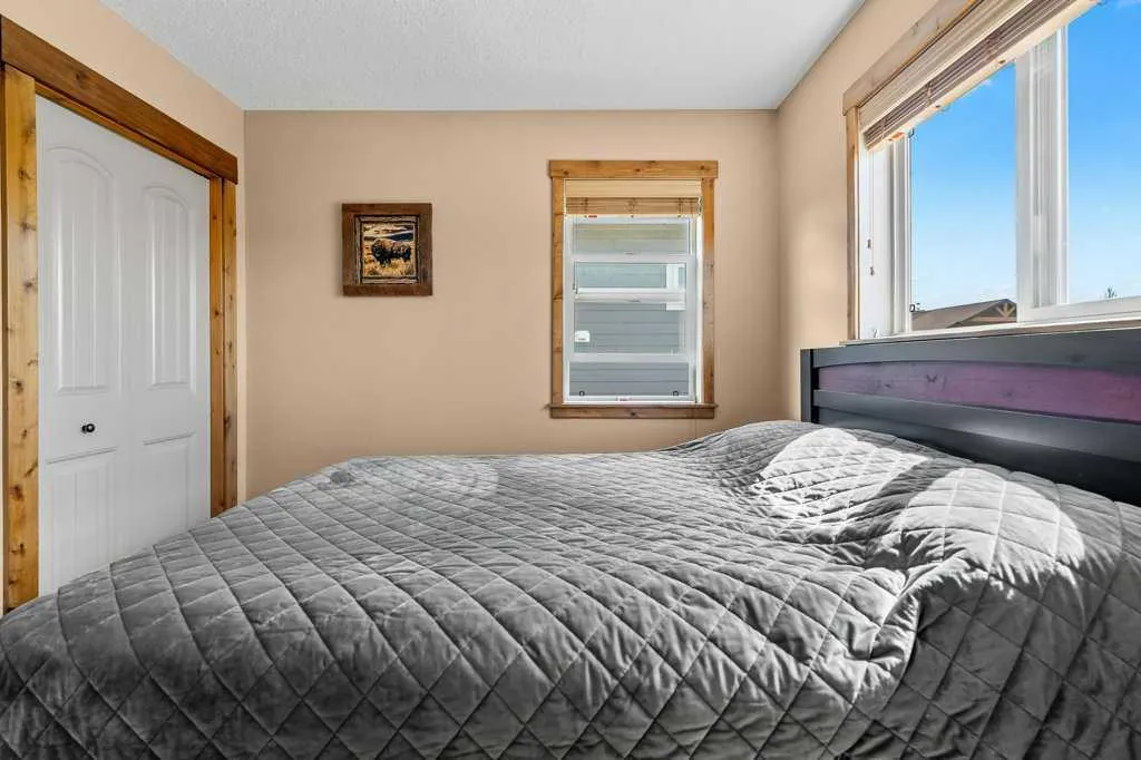 224 Cottageclub Crescent Rural Rocky View County AB T4C 1B1