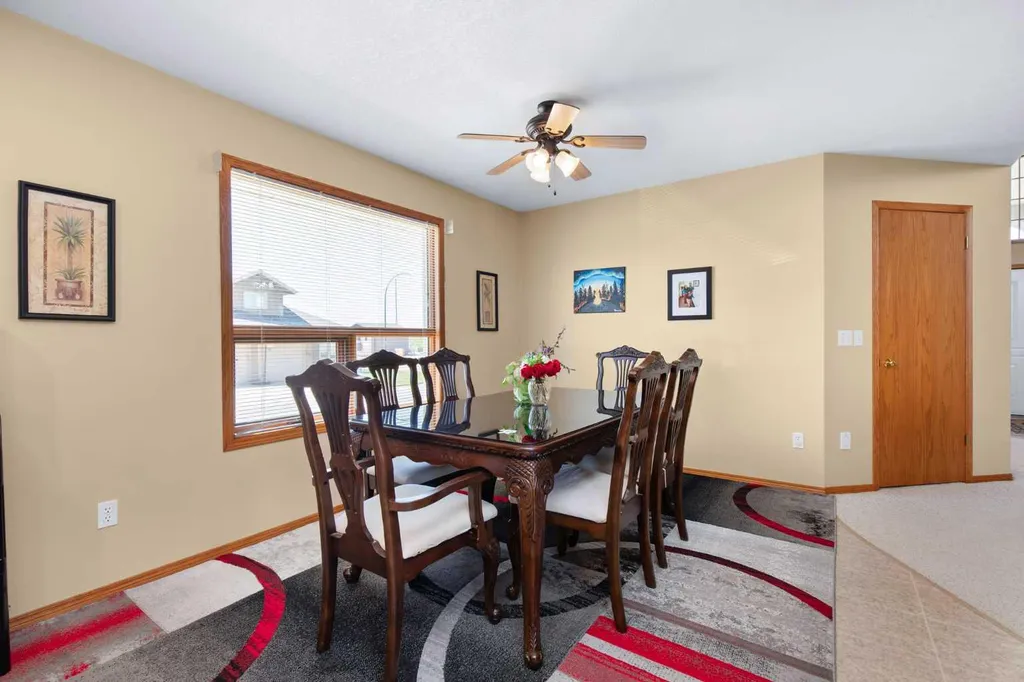 47 Taylor Avenue SE Medicine Hat AB T1B4B7