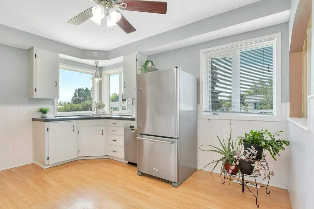 5126 52 Avenue Rimbey AB T0C 2J0