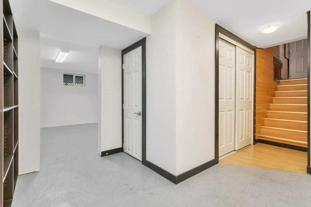 5126 52 Avenue Rimbey AB T0C 2J0