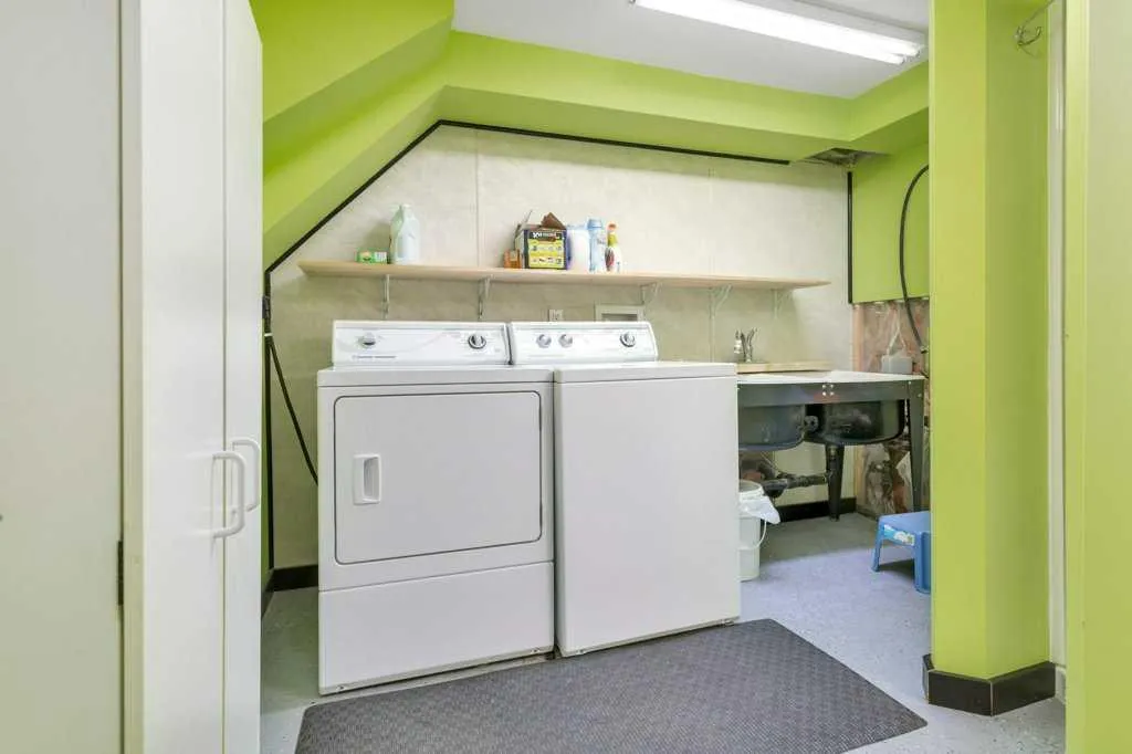 5126 52 Avenue Rimbey AB T0C 2J0