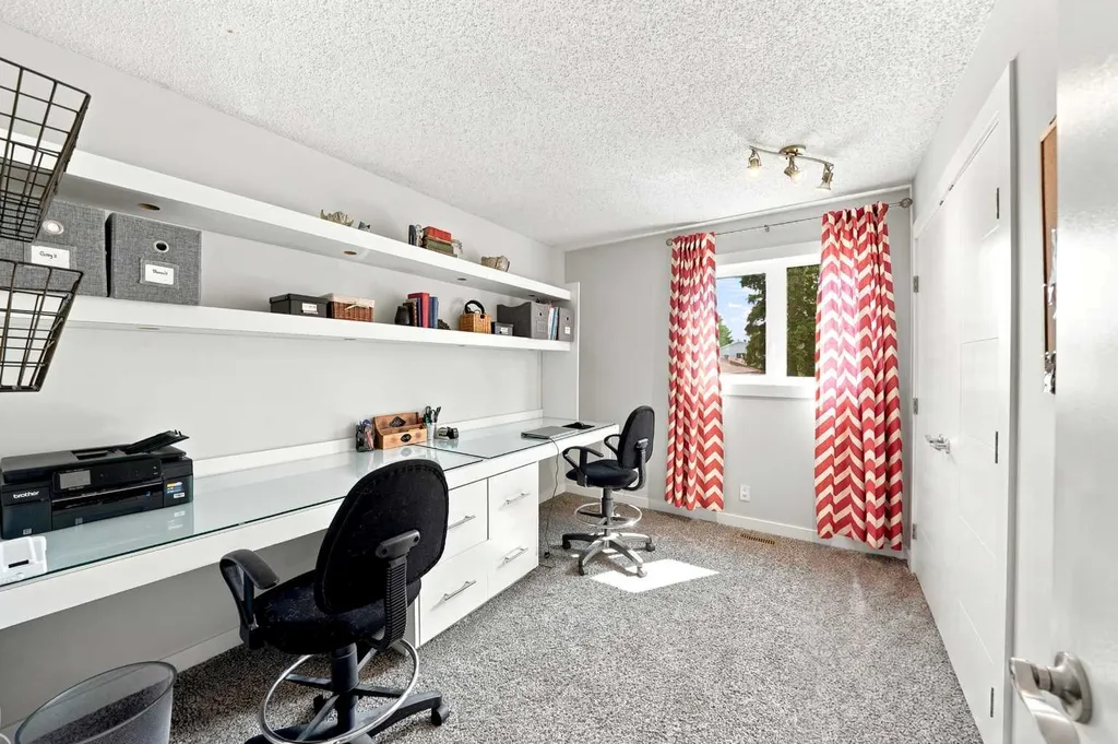 60 Conners Crescent Red Deer AB T4P 2J3