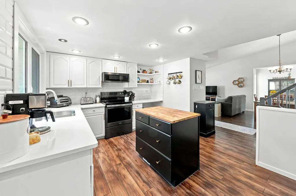 60 Conners Crescent Red Deer AB T4P 2J3
