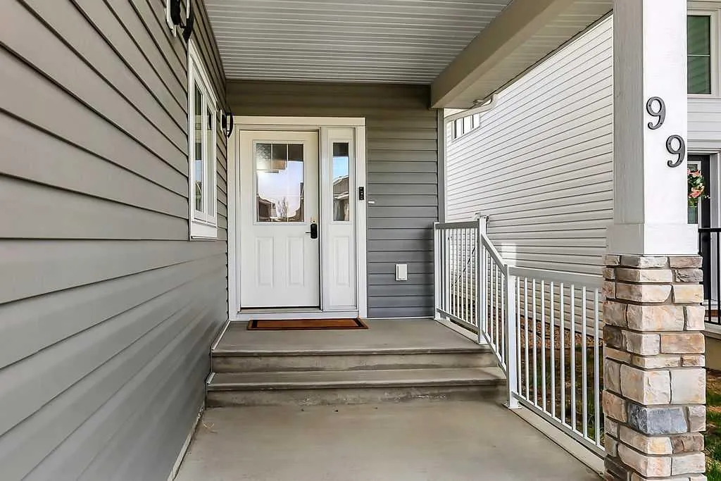 99 Livingston Close Red Deer AB T4R0J9