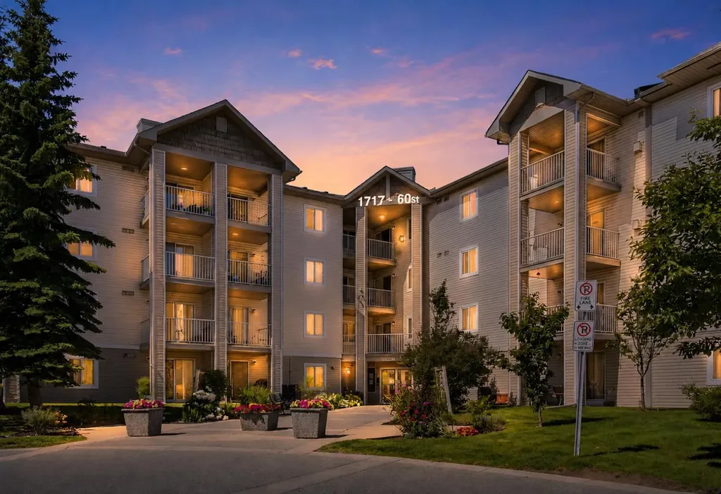 1717 60 Street SE Calgary AB T2A 7Y7