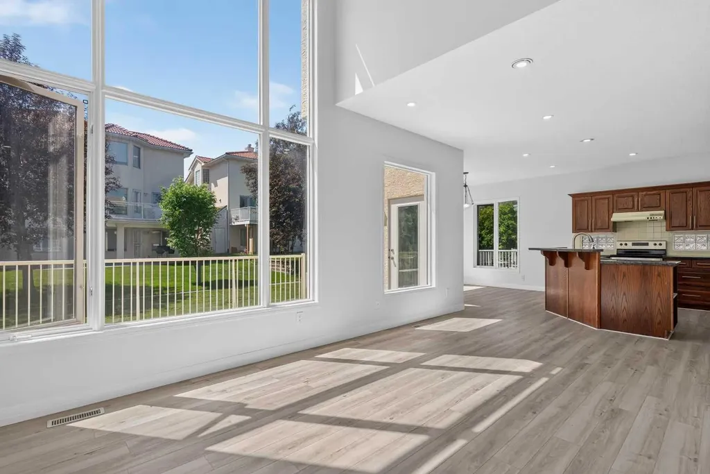 78 Hamptons Circle NW Calgary AB T3A 5T2