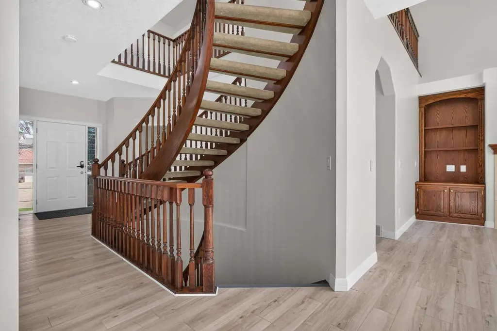 78 Hamptons Circle NW Calgary AB T3A 5T2