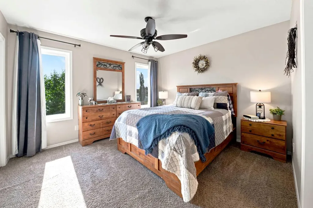 10 Sparrow Close Blackfalds AB T4M0K6