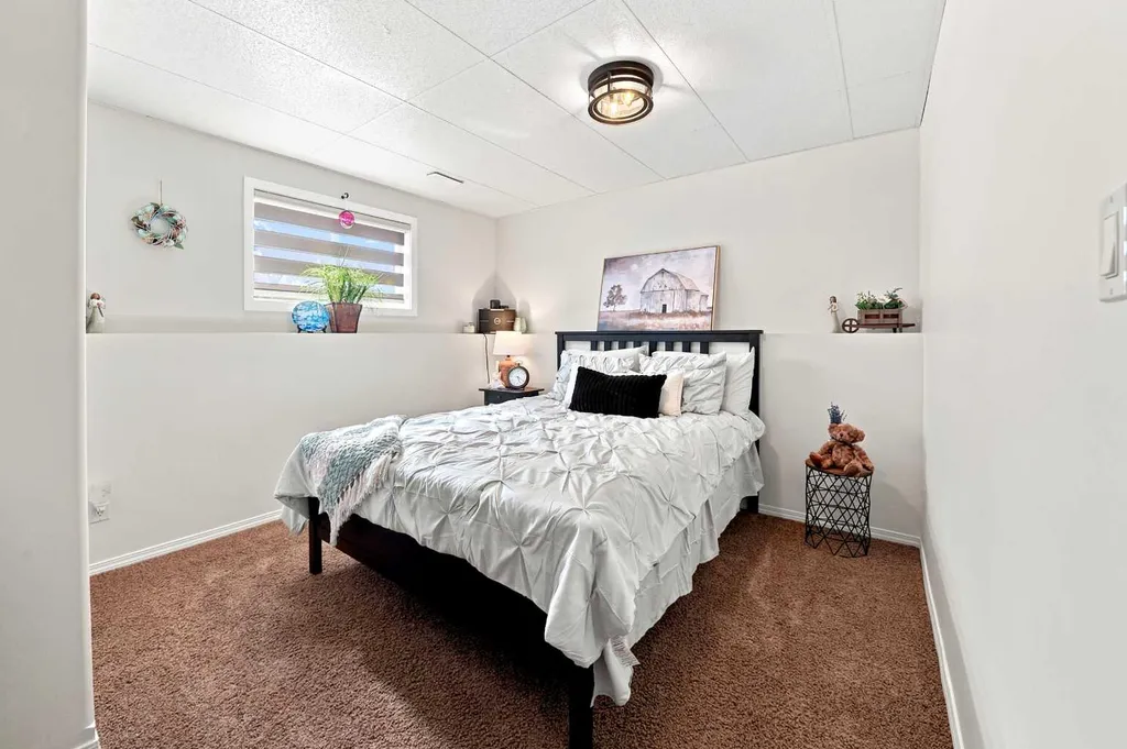 10 Sparrow Close Blackfalds AB T4M0K6