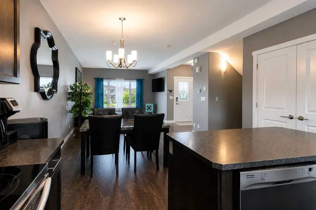 18 Hanson Green Penhold AB T0M 1R0