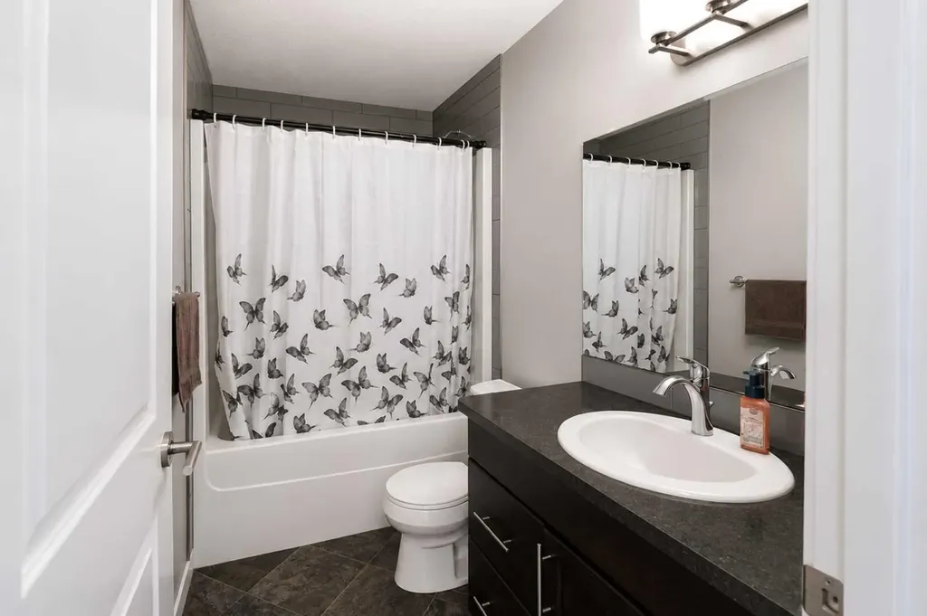 18 Hanson Green Penhold AB T0M 1R0