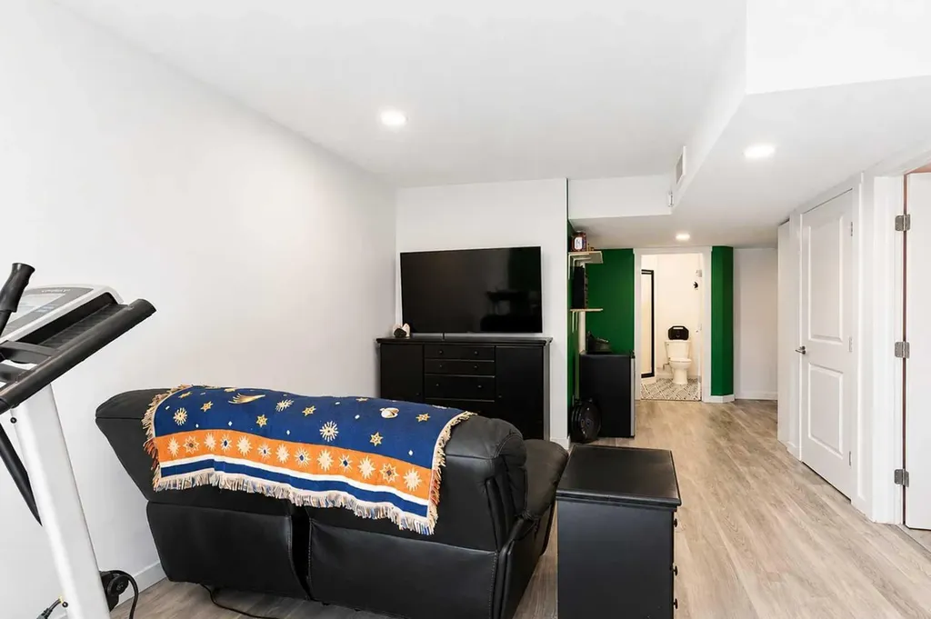 18 Hanson Green Penhold AB T0M 1R0