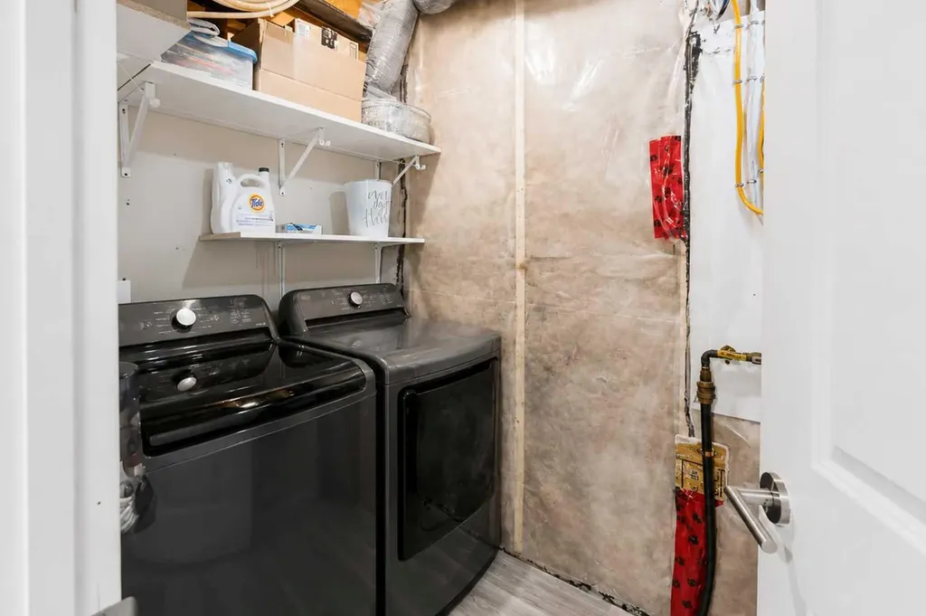 18 Hanson Green Penhold AB T0M 1R0